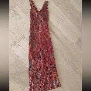 Beautiful Vintage Zonda Nellis red velvety dress / gown 
Size XS